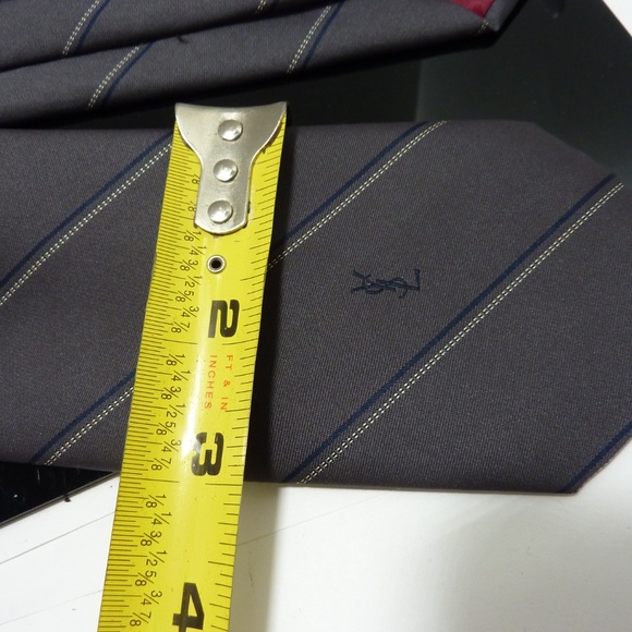 Vintage Yves Saint Laurent Striped  Neck Tie  Dark GREY  55" - Picture 4 of 5